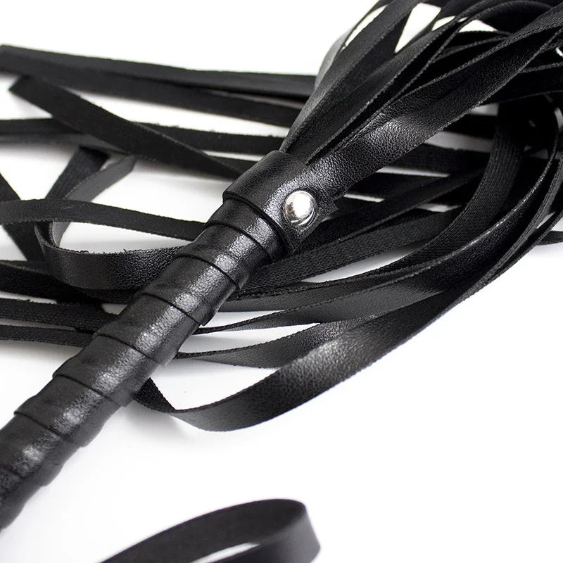 Exotic Accessories Set Slave Whip